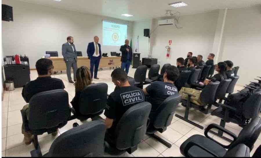 Estado entrega novos armamentos para policiais civis em Senador Guiomard e Capixaba